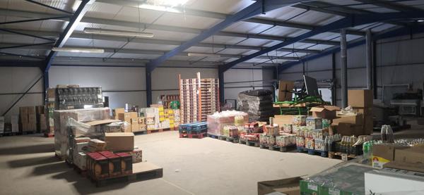 Local Commercial
         5 pièces
        - 1100 m²