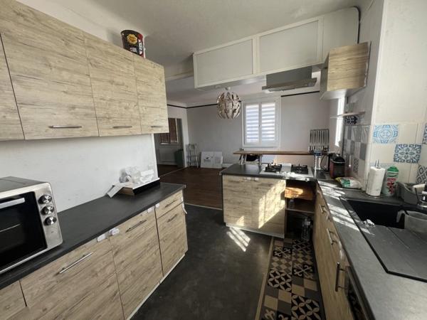 Maison à vendre |  Saint-Amand-Montrond |  6 pièces | 115 m²