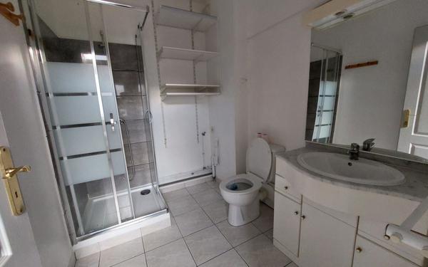 Appartement à louer    1 pièce •  Corbeil-Essonnes