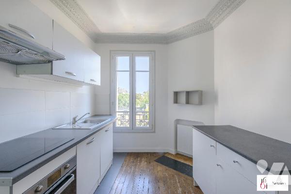 Appartement traversant 2 pièces bon état  42 m²
