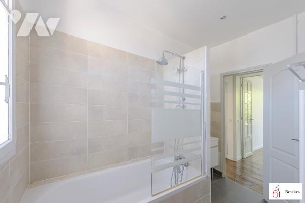 Appartement traversant 2 pièces bon état  42 m²