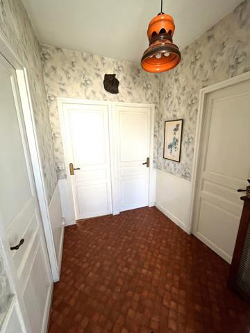 Longpont-sur-Orge (91310) Maison à rénover avec 832m2 de terrain clôturé