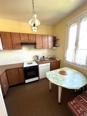 Longpont-sur-Orge (91310) Maison à rénover avec 832m2 de terrain clôturé