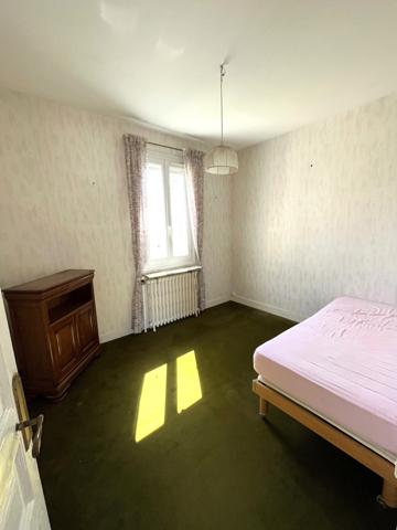 Longpont-sur-Orge (91310) Maison à rénover avec 832m2 de terrain clôturé