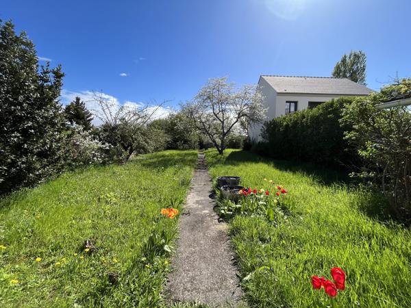 Longpont-sur-Orge (91310) Maison à rénover avec 832m2 de terrain clôturé