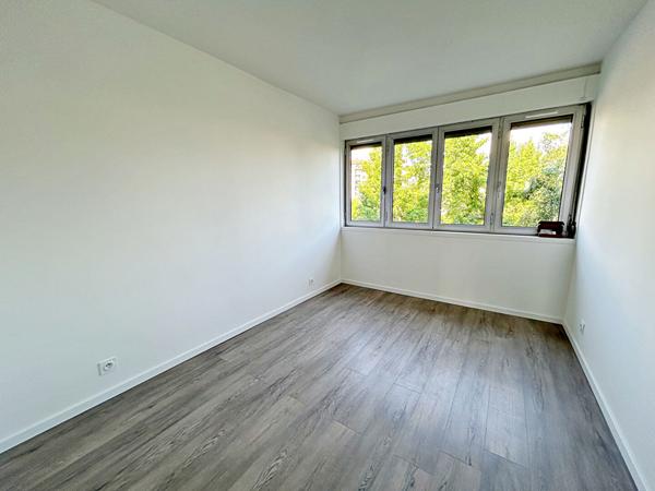 EXCLUSIVITÉ Appartement entièrement rénové à Vendre Roanne 4 pièce(s) 84 m2