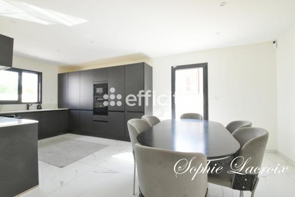 Maison 4 pièces - 130 m² Exclusivité efficity