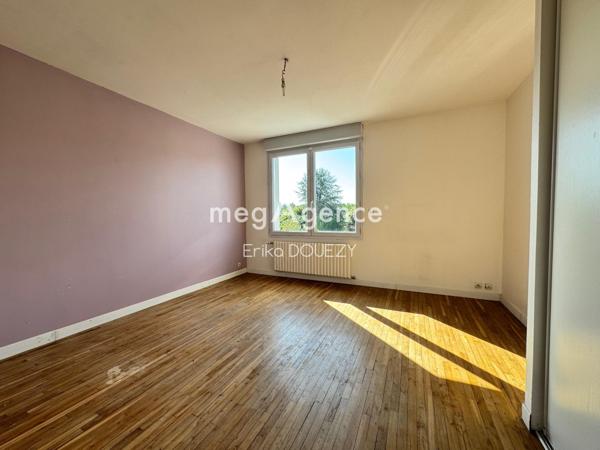 Maison à MAULEVRIER, 49360 - 8 pièces 166m²