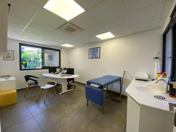 Maison à vendre 3 pièces 103m² Saint-Pierre (97410)