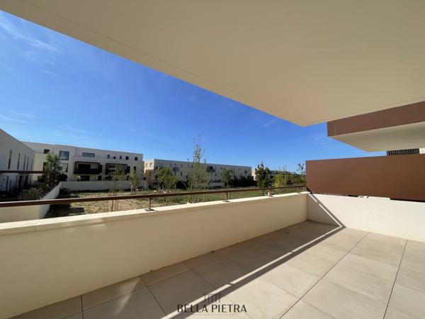 Castries (34160) Superbe appartement avec grande terrasse plein sud - Castries, proche Montpellier