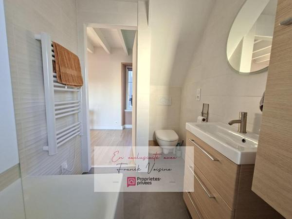 A VENDRE en Exclusivité aux Herbiers, Maison de centre-ville avec 2 chambres et 1 studio