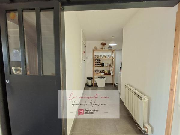 A VENDRE en Exclusivité aux Herbiers, Maison de centre-ville avec 2 chambres et 1 studio