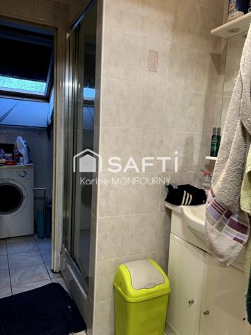 Immeuble 3 logements et un commerce