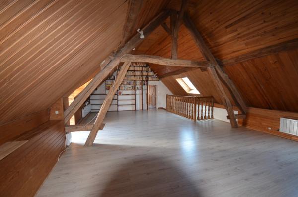 Proche de MONTMIRAIL (51) à vendre charmante longère de 240 m2