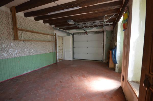 Proche de MONTMIRAIL (51) à vendre charmante longère de 240 m2