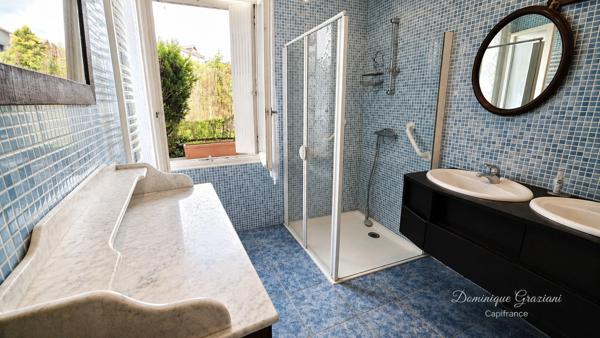 Appartement 152 M2 en rez de jardin, 4 chambres ,Centre bourg d'Aurec sur Loire .