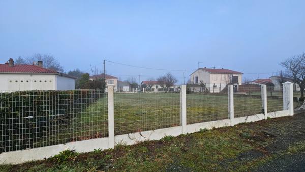 Beau terrain constructible sur Port-Des-Barques
