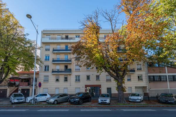 Appartement
         1 pièce
        - 24 m² Exclusivité 165 000 €*