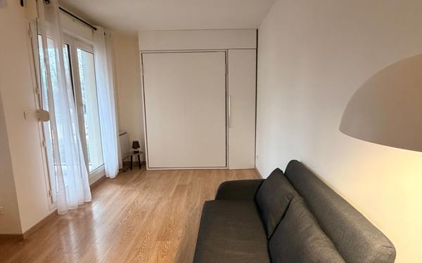 Appartement à louer    1 pièce •  Yerres