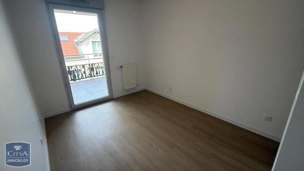 Appartement à louer 5 pièces 120.54m² Saint-Chamond (42400)
