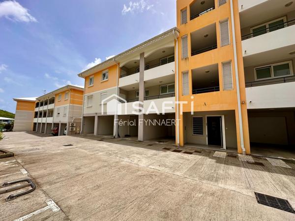 App T2 vue mer avec place de parking et cave