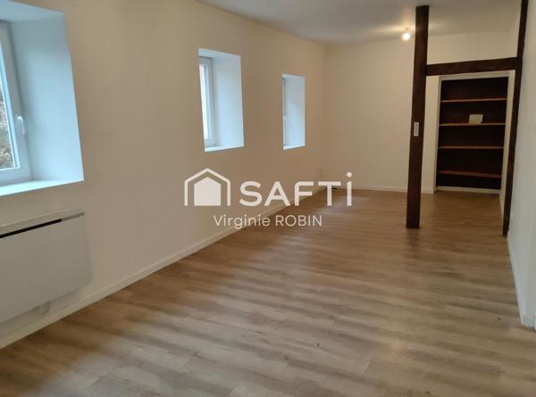 Duplex chaleureux avec extérieur