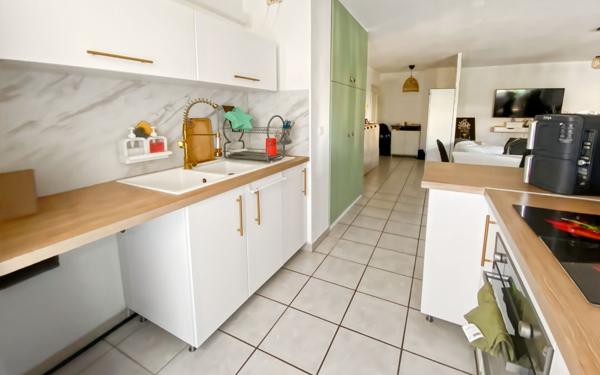 Appartement à vendre    2 pièces • 63 m2 Toulon