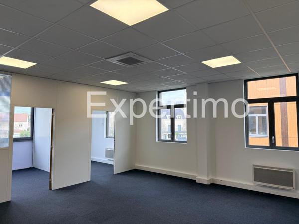 Pierrefitte-sur-Seine (93380) LOCATION Local d’activité 316 m2 avec bureaux de 84 m2 et 9 parkings