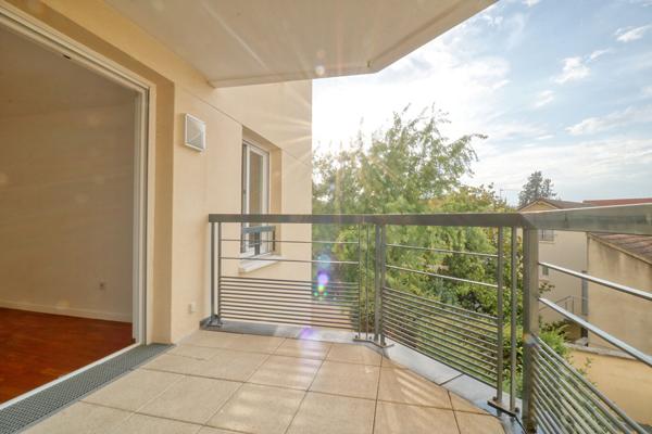 Appartement Antony 3 pièce(s) 56.20 m2 - Villa Georgia - 10 min du centre-ville et 1200 m du RER B!