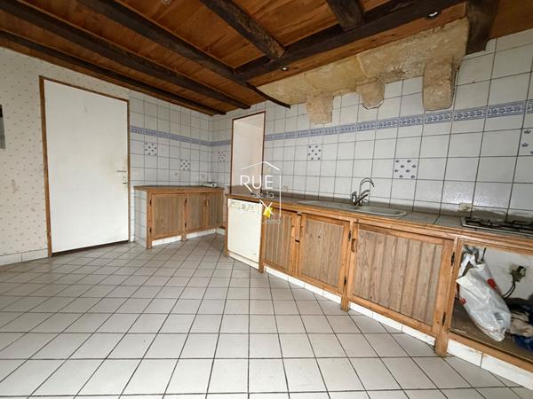 79400 SAINT MAIXENT L ECOLE Maison de ville Saint Maixent L Ecole 130m²