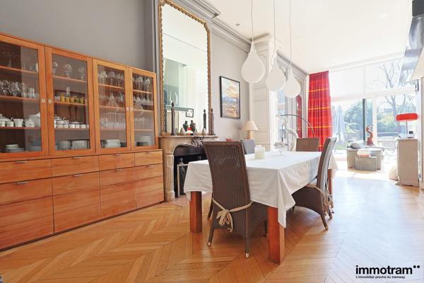 Vente Maison 370m 2 - 8 chambre(s) - Roubaix, Hôpital Victor Provo • Réf. VM27771