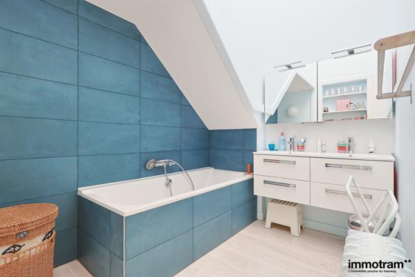 Vente Maison 370m 2 - 8 chambre(s) - Roubaix, Hôpital Victor Provo • Réf. VM27771