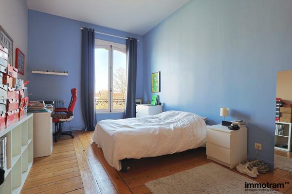 Vente Maison 370m 2 - 8 chambre(s) - Roubaix, Hôpital Victor Provo • Réf. VM27771