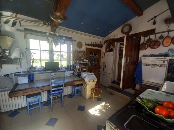 Maison  10 pièce(s)  7 chambre(s)  349 m²