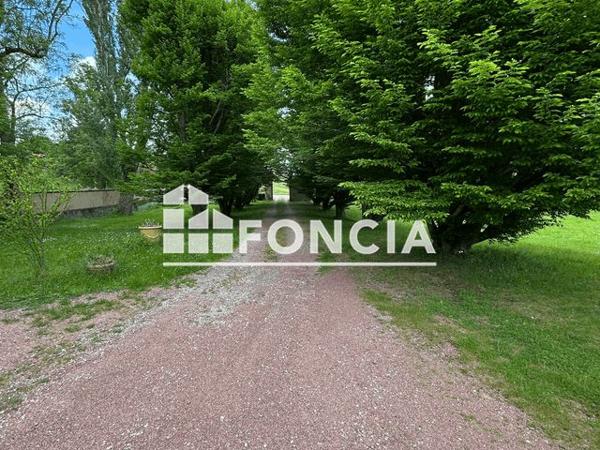 À vendre Maison 12 pièces 515 m² - Saint-alban-les-eaux 42370