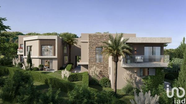 Appartement 3 pièces de 80 m² à Saint-Raphaël (83700)