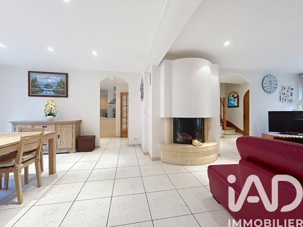 Maison à vendre 6 pièces 155,46 m² Chennevières-sur-Marne