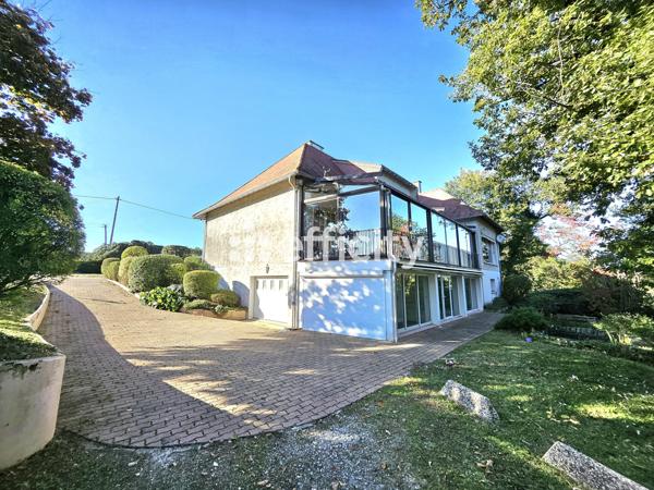 Maison 6 pièces - 275 m²