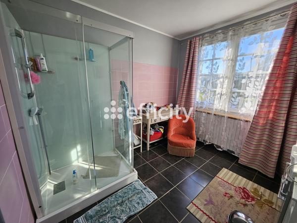 Maison 6 pièces - 275 m²