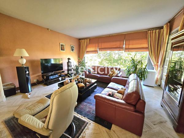 Maison 6 pièces - 275 m²