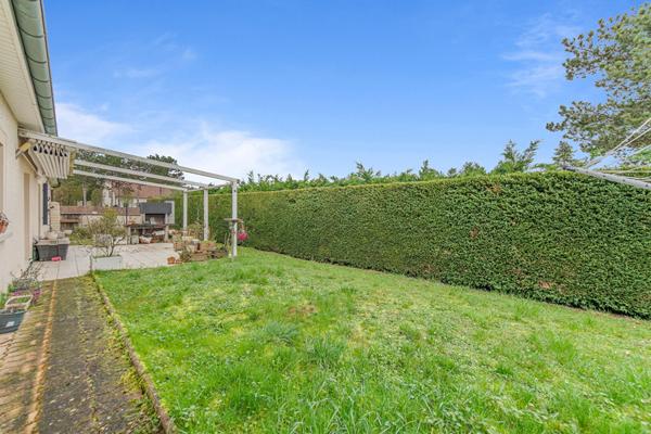 Côte chalonnaise , maison à Givry  de 170 m² avec 4 chambres