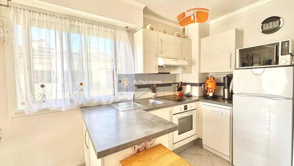 Vente                                                      Appartement
                        
                     2 pièces                      36 m2                     à Saint-Aygulf