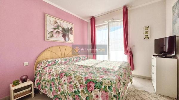 Vente                                                      Appartement
                        
                     2 pièces                      36 m2                     à Saint-Aygulf