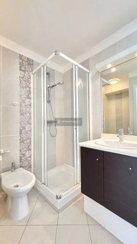 Vente                                                      Appartement
                        
                     2 pièces                      36 m2                     à Saint-Aygulf