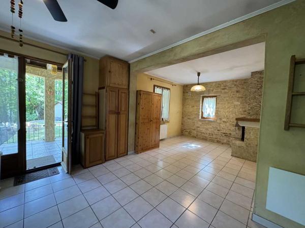 Maison contemporaine - Sarlat-la-caneda Maison contemporaine avec gîte et beau terrain au calme !