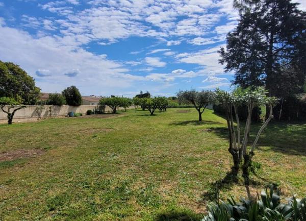 Maison à vendre    4 pièces •  Pont-Saint-Esprit