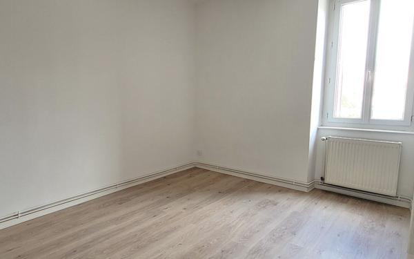 Appartement à louer    3 pièces •  Le Creusot