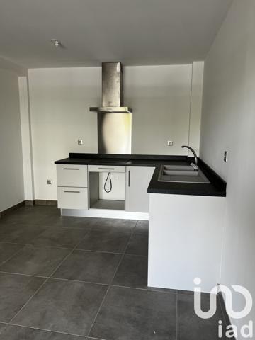 Appartement 3 pièces de 74 m² à Saint-Paul (97460)