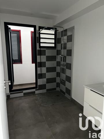 Appartement 3 pièces de 74 m² à Saint-Paul (97460)