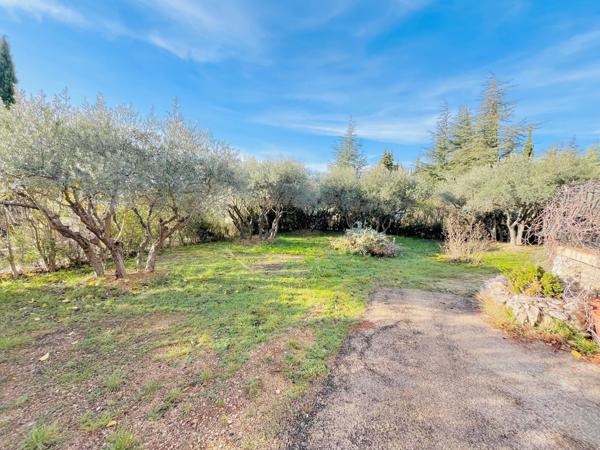 Saint-Saturnin-lès-Apt (84490) A ne pas manquer !